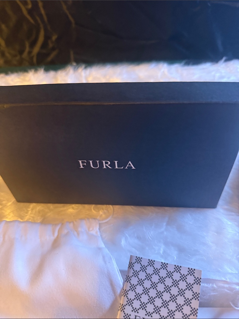 Furla Lavender Leather Flap Wallet with Logo Detail - Picture 2 of 10